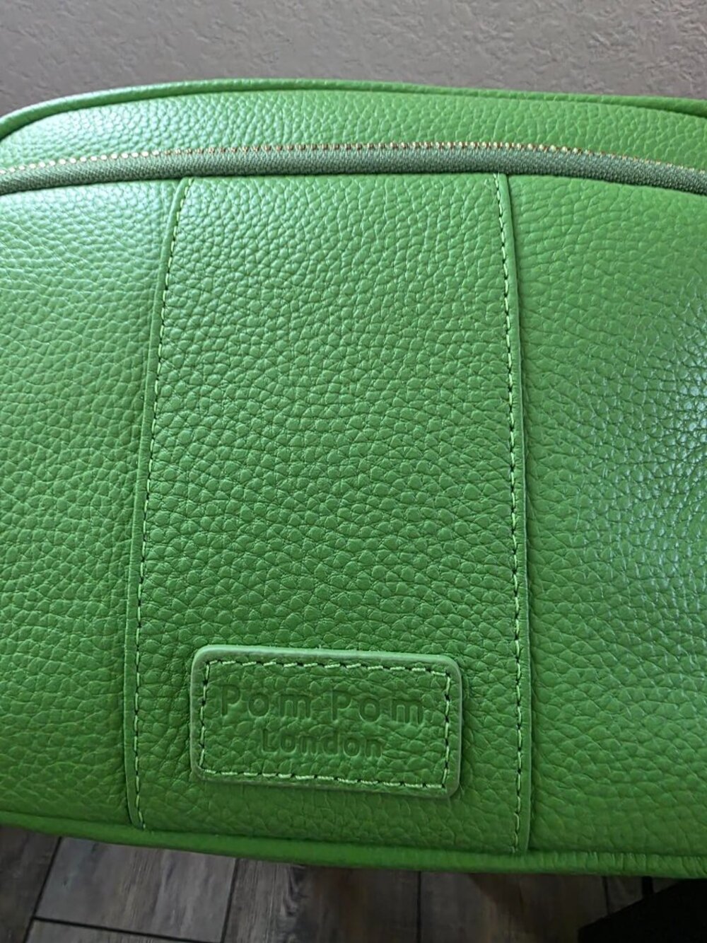 Pom Pom London Original Plus Bag NWT Green Leather Crossbody + 3 Straps & Keyrin - Picture 11 of 13